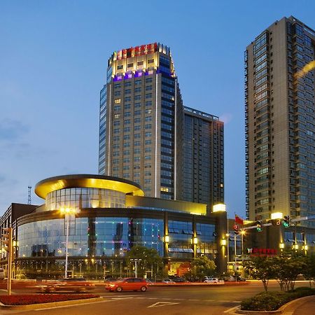 Merryland Traders Hotel Changshu Buitenkant foto