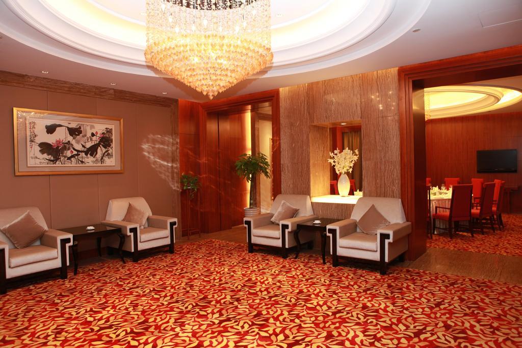 Merryland Traders Hotel Changshu Buitenkant foto