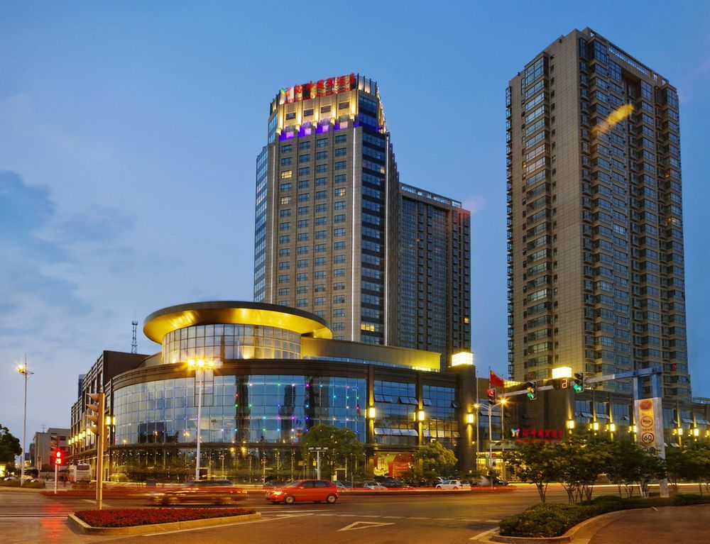 Merryland Traders Hotel Changshu Buitenkant foto